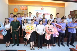 Trao giải cuộc thi tìm hiểu Nghị quyết số 205/2025/QH15 ngày 24-6-2025 của Quốc hội
