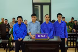 Xét xử nhóm côn đồ “bắt cóc”, đánh đập người dân ép ký giấy nợ
