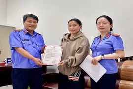 Kịp thời kiến nghị cấp giấy khai sinh cho bé trai 8 tháng tuổi nằm viện.