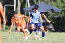 U17 SHB Đà Nẵng và U17 Huế vào bán kết 