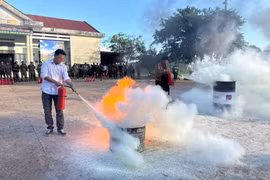 Gia Lai: Huấn luyện nghiệp vụ PCCC và CNCH cho lực lượng dân phòng
