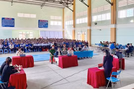 Gia Lai: Tổ chức phiên tòa giả định tuyên truyền, phổ biến, giáo dục pháp luật cho học sinh 