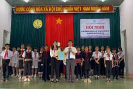 Ra mắt Câu lạc bộ “Thủ lĩnh của sự thay đổi" tại xã Đak Jơ Ta