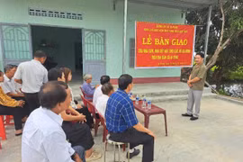 Xã Ia Peng bàn giao 4 căn nhà cho hộ nghèo 