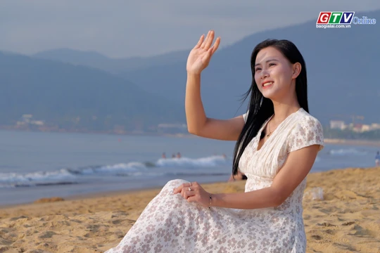 Bãi biển vầng trăng khuyết giữa lòng Quy Nhơn