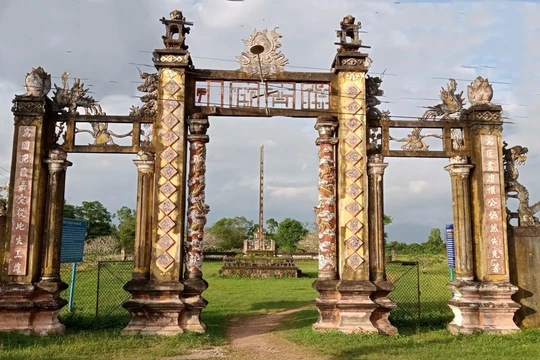 Những mùa xuân huy hoàng trên kinh thành