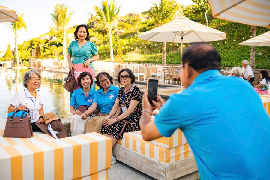 Du khách check-in tại khu dã ngoại Trung Lương, thôn Trung Lương, xã Cát Tiến. Ảnh: Huỳnh Vỹ nhon-ly-1.jpg
