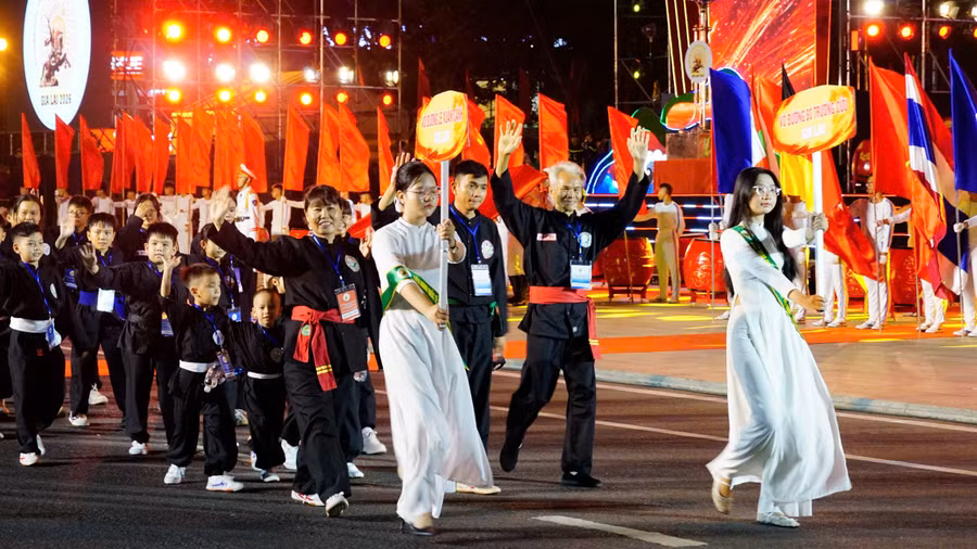 nghi-thuc-dieu-hanh-bieu-duong-luc-luong-14.jpg