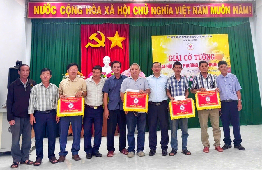 giai-co-tuong-dai-hoi-tdtt-phuong-quy-nhon-tay-2065.jpg