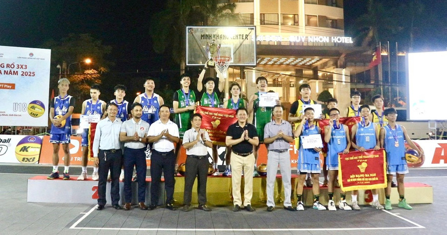 Ở nội dung nam, đội TP Hồ Chí Minh giành ngôi vô địch, đội Hà Nội 1 đoạt huy chương bạc, đội Thái Nguyên và Đắk Lắk HBA 2 cùng nhận huy chương đồng. 12.jpg