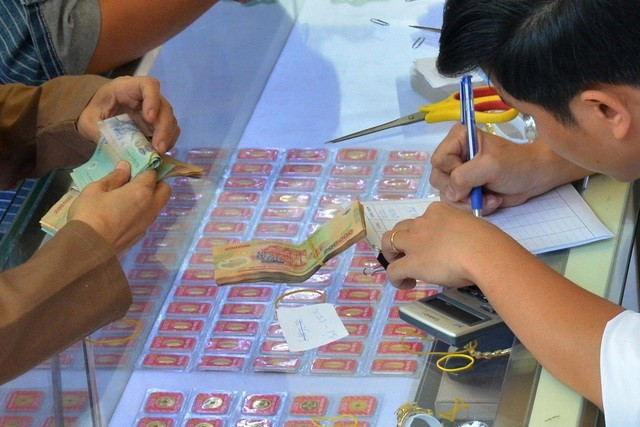 Giá vàng hôm nay biến động khó lường Giá vàng hôm nay biến động khó lường