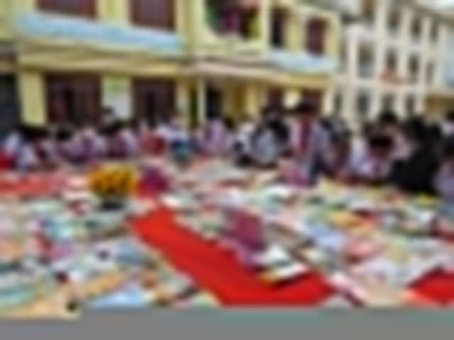 Học sinh Trường THCS Phổ Thạnh tham gia ngày hội sách. Ảnh: Trang Thy Học sinh Trường THCS Phổ Thạnh tham gia ngày hội sách. Ảnh: Trang Thy