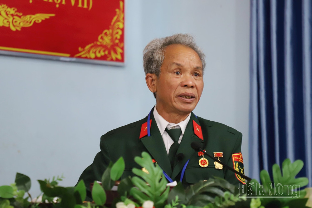 Cựu chiến binh Nguyễn Văn Thí xúc động nhắc lại thời khắc lịch sử khi giải phóng Đức Lập 4aa.jpg