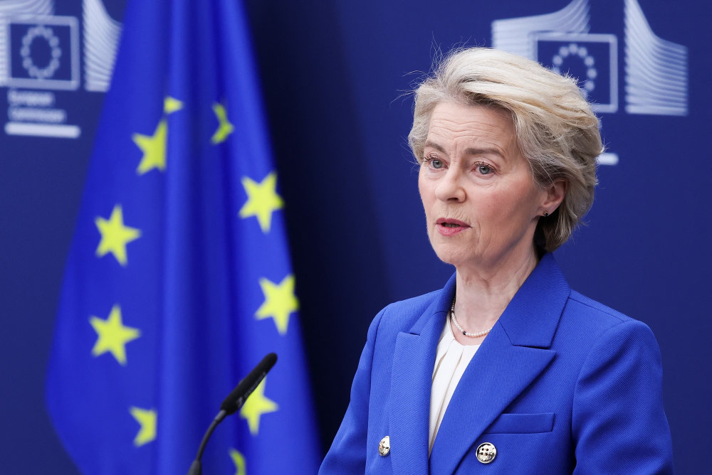 Chủ tịch EC Ursula von der Leyen Leyen kêu gọi các nước EU tăng cường chi tiêu cho quốc phòng. Ảnh: Reuters chu-tich-ec-ursula-von-der-leyen-leyen-keu-goi-cac-nuoc-eu-tang-cuong-chi-tieu-cho-quoc-phong-anh-reuters.jpg