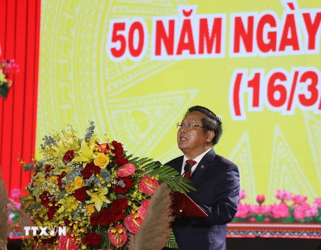 Chủ tịch Ủy ban nhân dân tỉnh Kon Tum Lê Ngọc Tuấn phát biểu tại Lễ kỷ niệm. Ảnh: Khoa Chương/TTXVN 2ktum.jpg