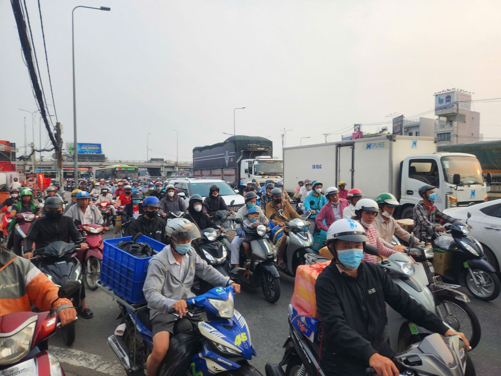 Tình trạng ùn tắc giao thông thường xuyên xảy ra tại TP Hồ Chí Minh. hieu-qua-tu-nghi-dinh-168-dd.jpg