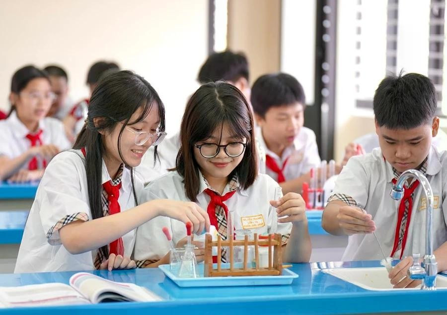 Đẩy mạnh phân luồng học sinh trong giáo dục phổ thông (ảnh nguồn internet) day-manh-phan-luong-hoc-sinh-trong-giao-duc-pho-thong.jpg