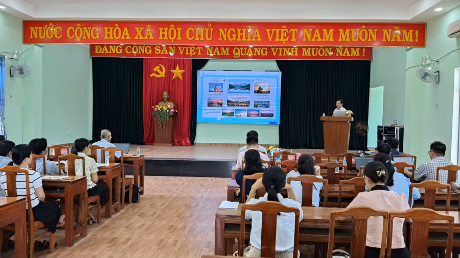 quang-canh-lop-tap-huan.jpg