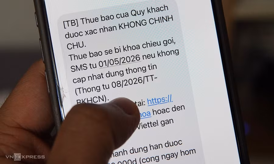 nhieu-nguoi-dung-bi-khoa-sim-do-chua-xac-thuc-thue-bao.jpg