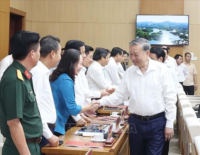 Tổng Bí thư Tô Lâm và các đại biểu. Ảnh: Thống Nhất/TTXVN Tổng Bí thư Tô Lâm và các đại biểu. Ảnh: Thống Nhất/TTXVN