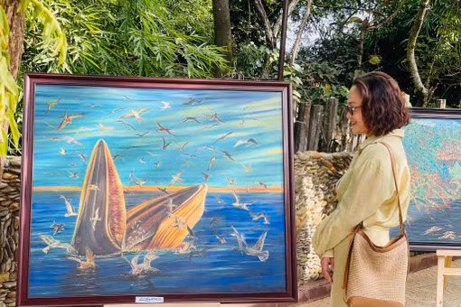 Nghệ sĩ Hùng Hoa Lư khai mạc triển lãm tranh “Rừng biển một nhà”