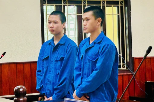 Gia Lai: Dùng hung khí đánh người, 2 bị cáo lãnh tổng cộng 17 năm tù