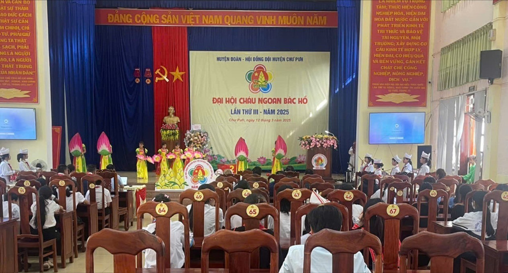 Quang cảnh Đại hội Cháu ngoan Bác Hồ. Ảnh: Hà Chi z6399224675150-4f30af034a3588f7a5f92739395f9e57-4127.jpg