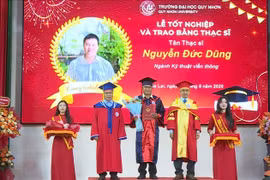 Trường Đại học Quy Nhơn trao bằng thạc sĩ cho 173 học viên