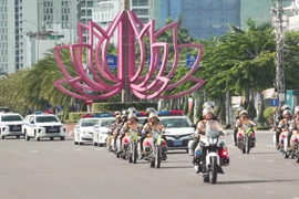 Lực lượng Cảnh sát giao thông xuất quân thực hiện nhiệm vụ. 
