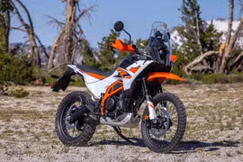 KTM 390 Adventure R 2025 có thiết kế đa dụng, giá khoảng 180 triệu đồng