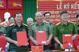 Đại diện các cơ quan ký kết Quy chế phối hợp phối hợp, bảo đảm an ninh trật tự.