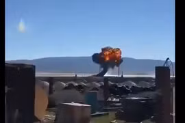 Khoảnh khắc máy bay F-16 rơi.