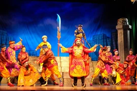 Các nghệ sĩ biểu diễn tại liên hoan.