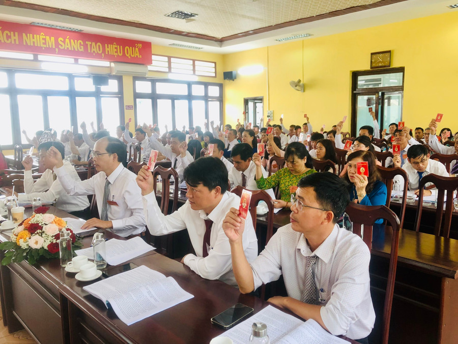 Đại hội đã biểu quyết các chỉ tiêu phấn đấu trong nhiệm kỳ 2025-2030. Ảnh: Lê Nam dai-hoi-so-nong-nghiep-418.jpg
