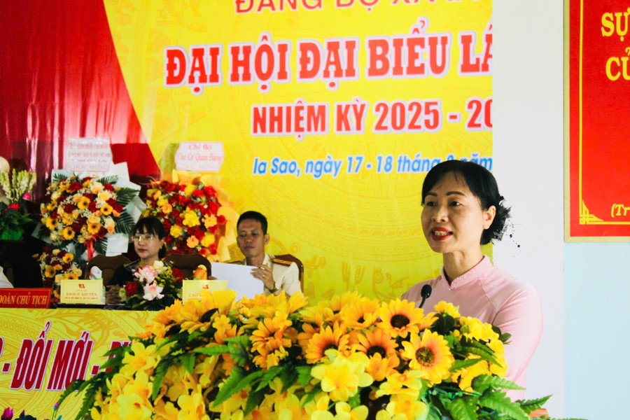 Đồng chí Hà Thị Thu Huyền được chỉ định giữ chức Bí thư Đảng ủy xã Ia Sao. Ảnh: Vũ Chi gen-h-z6918150681380-41166f38b5cf9e4e434ee870e38dcc52.jpg