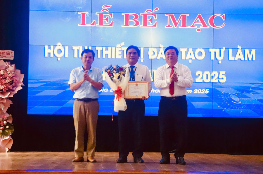 Trường Cao đẳng Kỹ thuật công nghệ Quy Nhơn đạt giải nhất toàn đoàn. Ảnh: Hồ Điểm 2.jpg