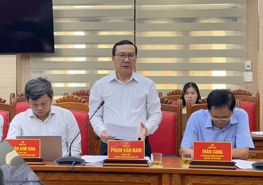 ban-chi-dao-ve-dot-pha-phat-trien-giao-duc-dao-tao-hop-phien-thu-nhat1.jpg