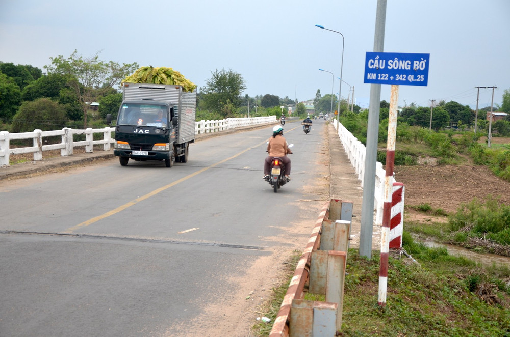 Cầu Sông Bờ. Ảnh: Trần Đức cau-song-bo1.jpg
