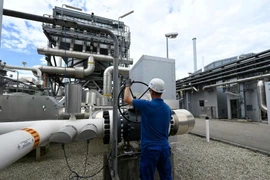 EU gặp khó với kế hoạch dừng mua khí đốt từ Nga