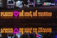 Khám phá Phố đêm Chợ Nhỏ. Ảnh: Bảo Ngọc