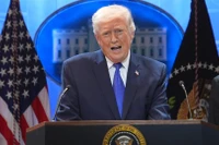 Tổng thống Mỹ tiếp tục nâng mức thuế toàn cầu lên 15%