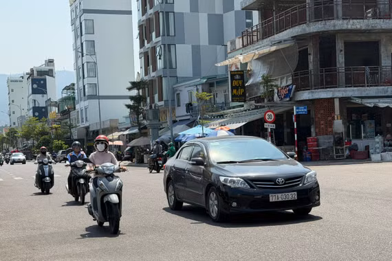 Phía Đông tỉnh Gia Lai có nắng nóng gay gắt với nhiệt độ 37-39 độ C