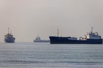 EU lần đầu trừng phạt Iran liên quan eo biển Hormuz