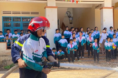 Ia Grai tuyên truyền phòng cháy chữa cháy cho học sinh