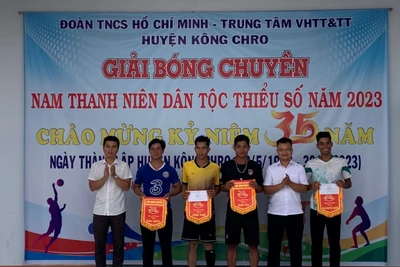 Kông Chro: 200 vận động viên tham gia giải bóng chuyền nam thanh niên DTTS