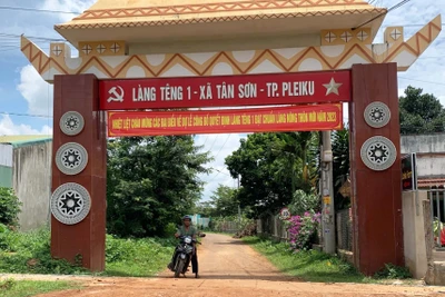 Đổi thay làng Têng 1