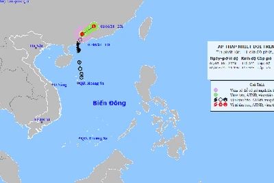 Bão số 1 đổ bộ Trung Quốc, Biển Đông vẫn có sóng cao 4 m