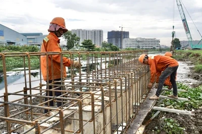 Đẩy mạnh đầu tư công, tạo đà tăng trưởng