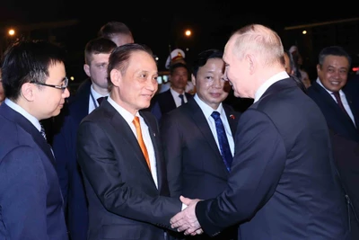 Tổng thống Nga Putin kết thúc tốt đẹp chuyến thăm cấp Nhà nước tới Việt Nam