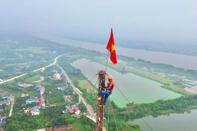 Trên đại công trường 500kV mạch 3 - bài 12: Kéo điện vượt sông Hồng